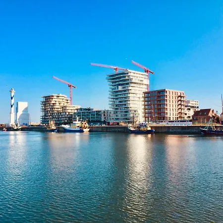 Appartamento Rustig Met Zeezicht Dicht Bij Het Centrum *